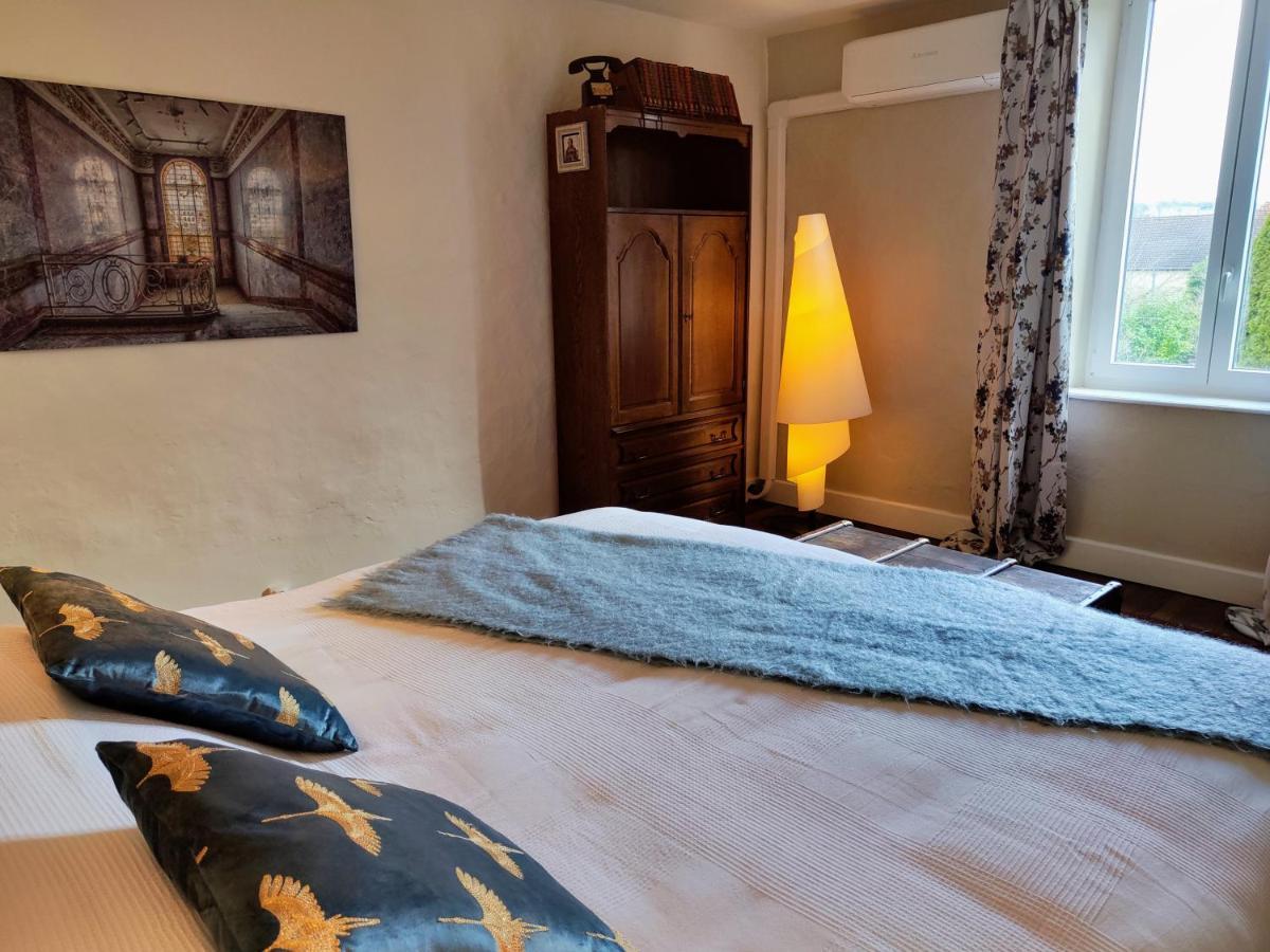 Maison Egalite Melay  Luaran gambar