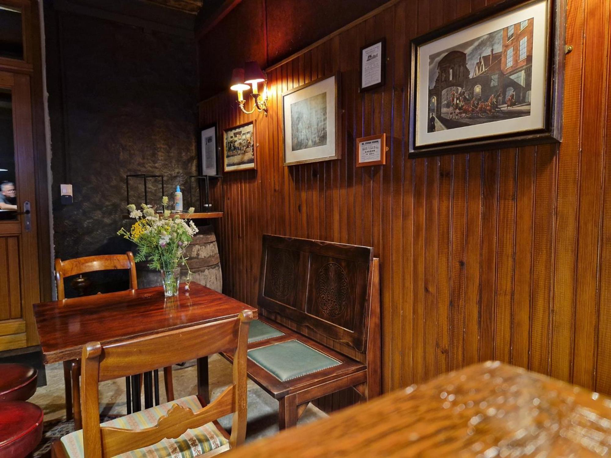 Maison Egalite Melay  Luaran gambar